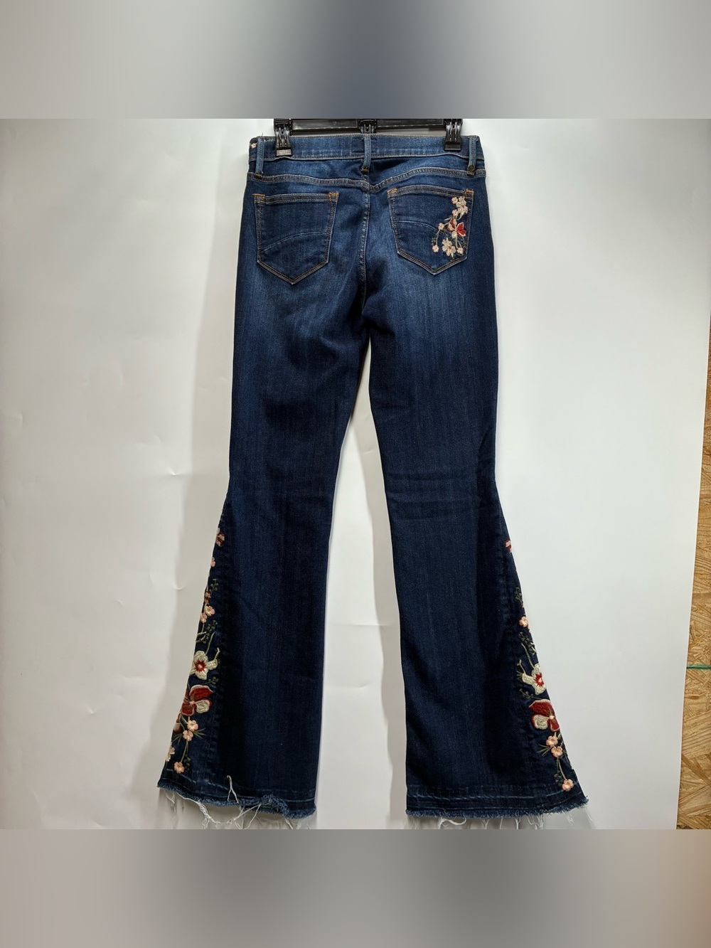 Driftwood 28 Farrah Embroidered Floral Wide Leg Flare Bootcut Blue Jeans Denim